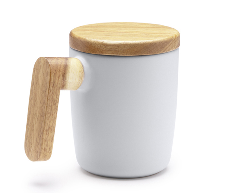 Kaffeetasse Marta mit Bambusdeckel und Holzgriff